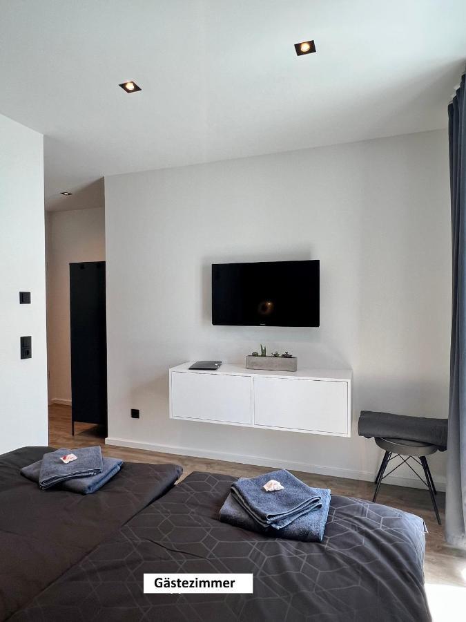 טראבן-טרארבאך "Auslese 54" -Direkt Am Moselufer- Gaestezimmer & Ferienwohnung מראה חיצוני תמונה